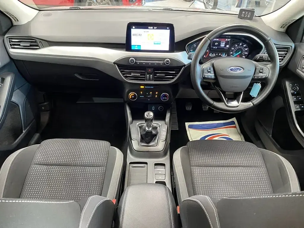 Used Ford Focus Zetec 95 HP (69 kW) 2026 Grey Estate