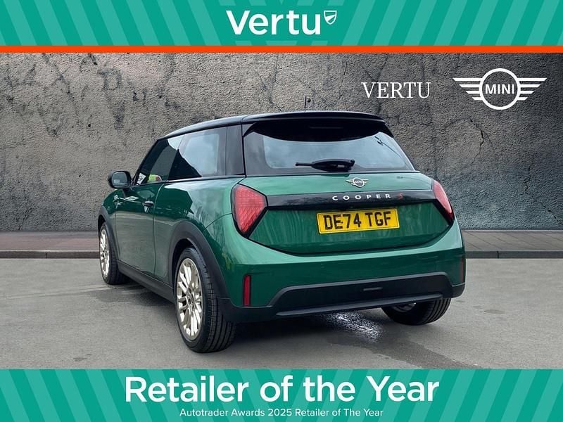 Used Mini Cooper S Hatch 201 HP (147 kW) 2024 Green Hatchback