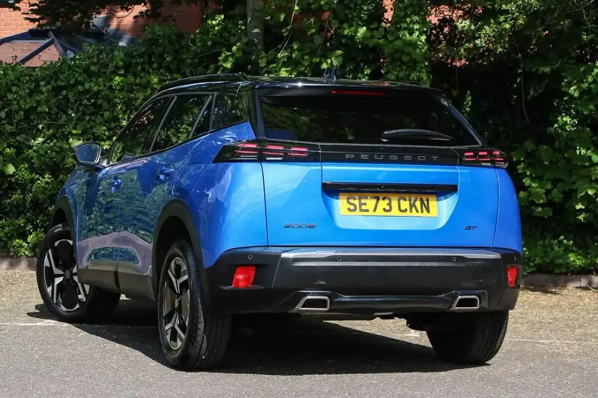 Second-hand Peugeot 2008 GTi 130 CP (95 kW) 2024 Albastru SUV