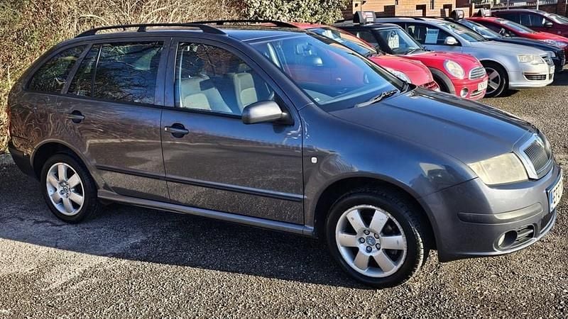 Used Skoda Fabia 80 HP (58 kW) 2007 Grey Estate