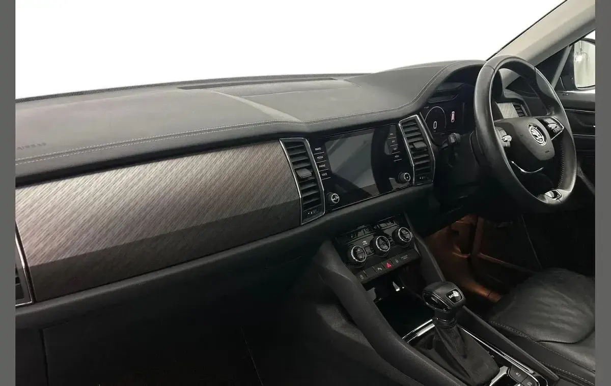 Used Skoda Kodiaq SE L Executive 150 HP (110 kW) 2023 Black magic pearl effect SUV