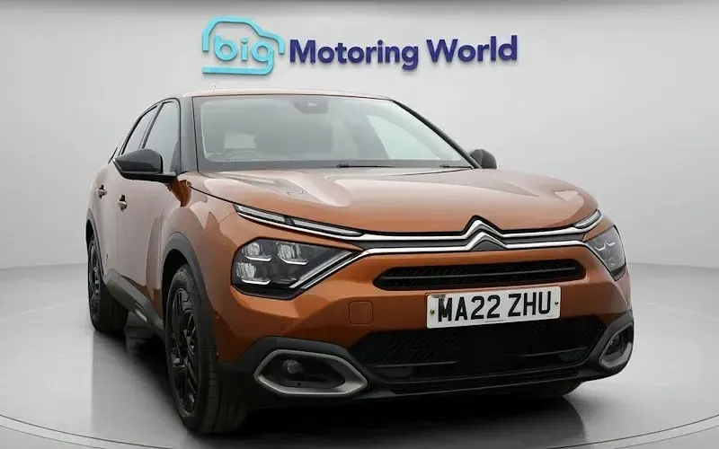 Used Citroën C4 Shine 131 HP (96 kW) 2022 Hatchback