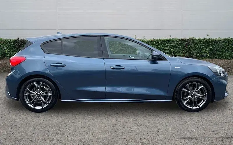 Used Ford Focus ST-Line 125 HP (91 kW) 2020 Hatchback