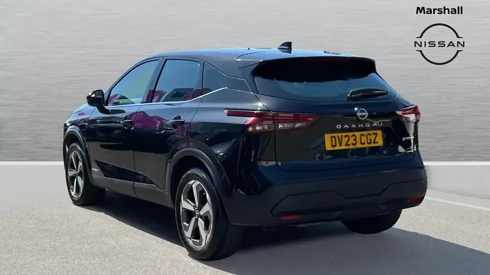 Gebraucht Nissan Qashqai Acenta Premium 190 PS (139 kW) 2023 Schwarz SUV
