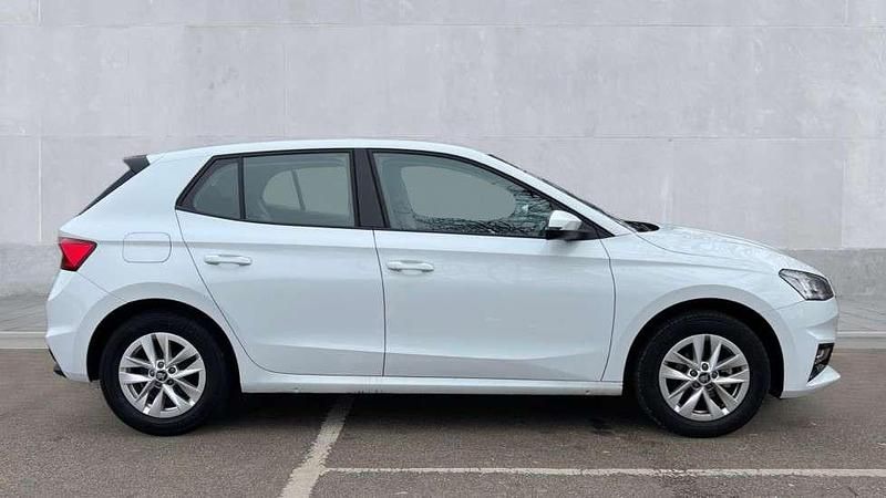 Used Skoda Fabia SE 95 HP (69 kW) 2025 Moon white Hatchback