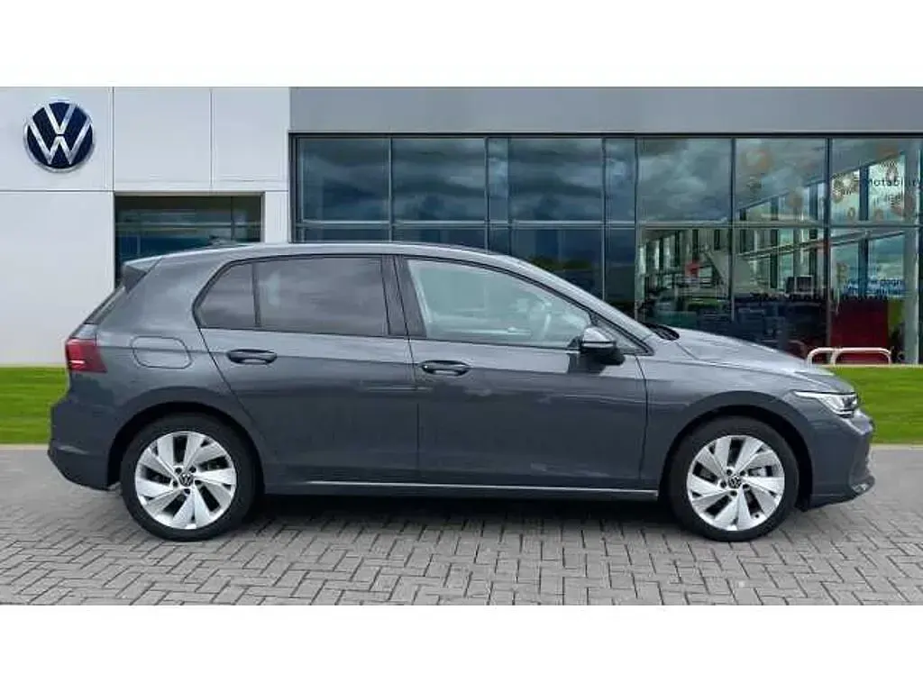 Used VW Golf VIII 204 HP (150 kW) 2025