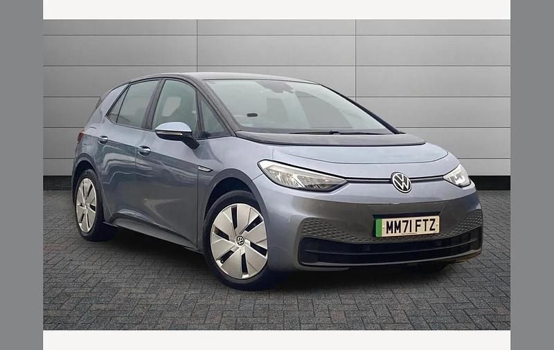 Blue Used 2022 VW ID.3 Pro Performance Hatchback | £14,599 (Fair price) - Image 1/3