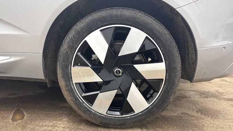 Used Volvo XC60 Ultra 449 HP (330 kW) 2025 Silver SUV