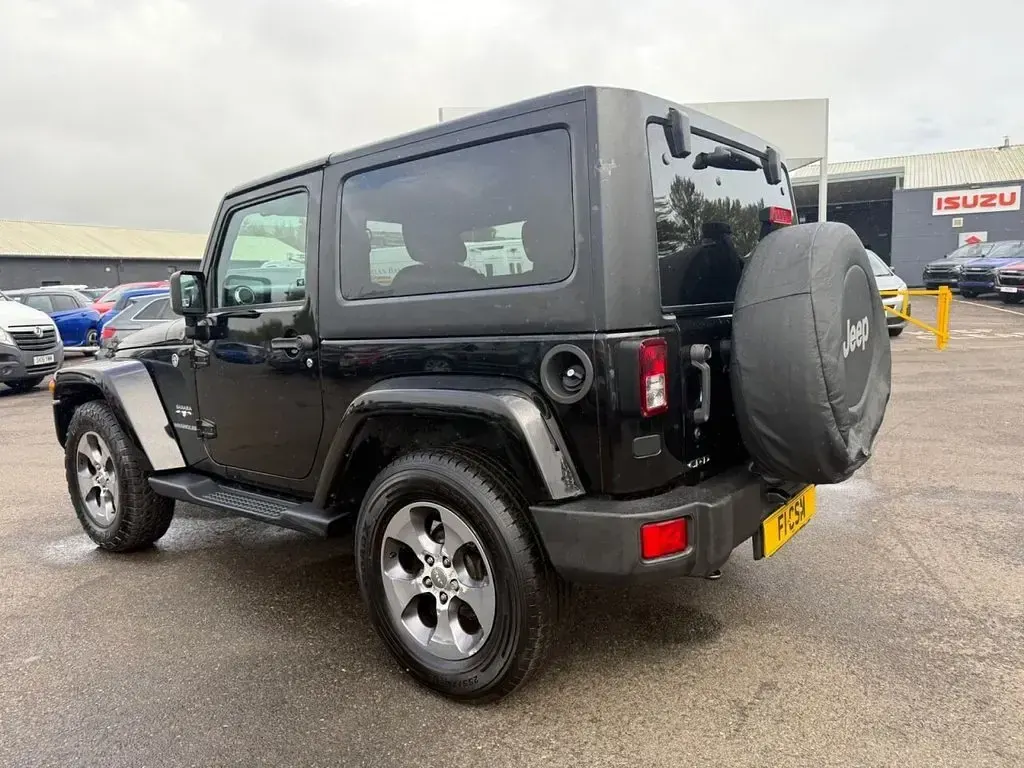 Begagnad Jeep Wrangler Sahara 197 HK (144 kW) 2016 Svart SUV