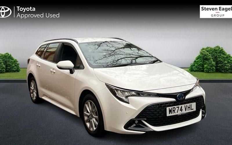 Used 2025 Toyota Corolla Estate | £25,227 (Good price) - Image 1/4