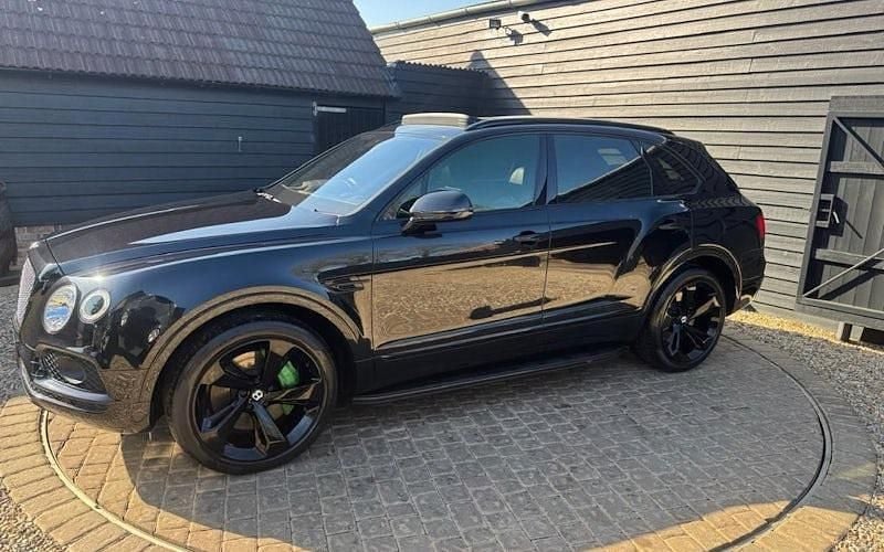 Used Bentley Bentayga 608 HP (447 kW) 2018 SUV
