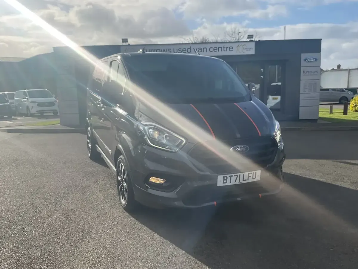 Used Ford Transit Custom Sport 185 HP (136 kW) 2021 Grey Van