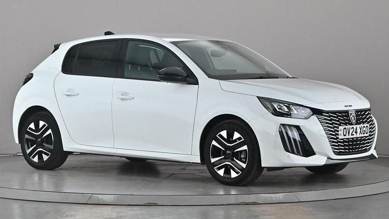 White Used 2024 Peugeot 208 Allure Hatchback | £15,995 (Fair price) - Image 1/4