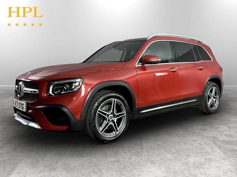 Second-hand Mercedes GLB200 AMG Line Premium Plus 163 CP (119 kW) 2022 Roșu SUV