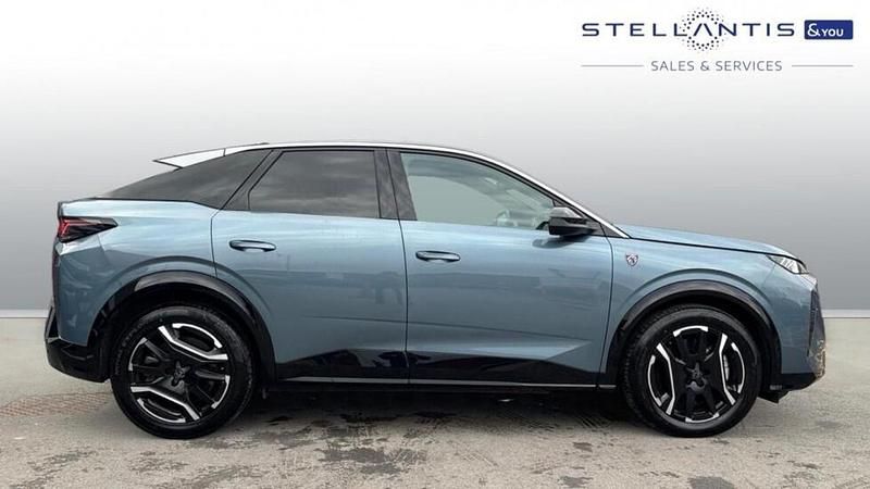 Used Peugeot e-3008 GT 152 kW (207 HP) 2025 Blue SUV