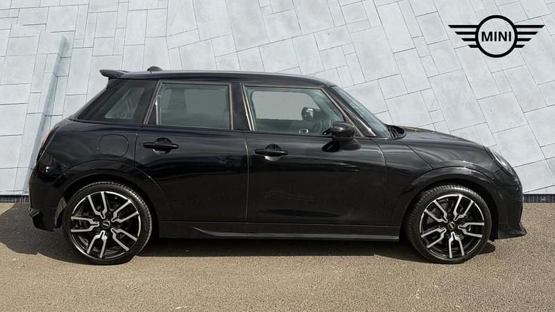 Used Mini Cooper S Hatch 201 HP (147 kW) 2025 Black Hatchback