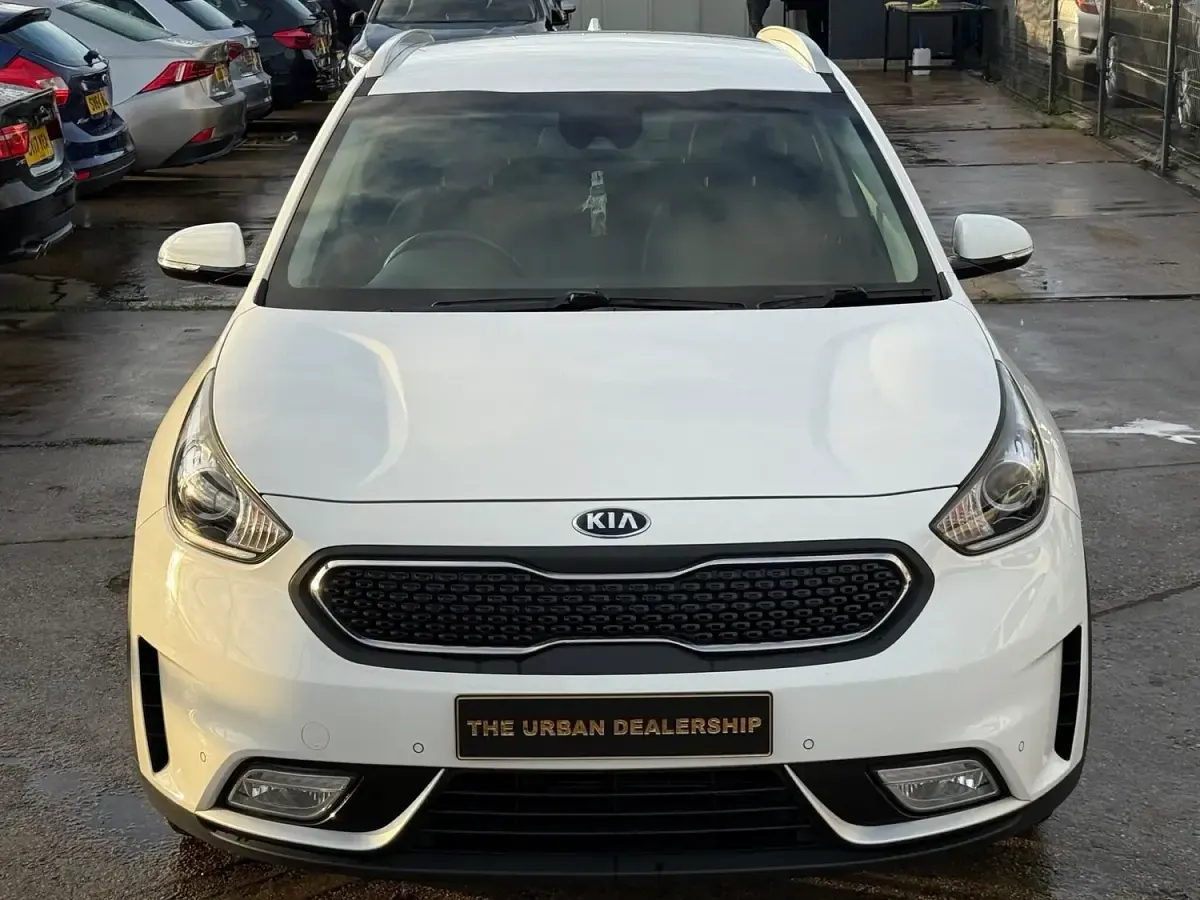 Used Kia Niro 141 HP (103 kW) 2017 White SUV
