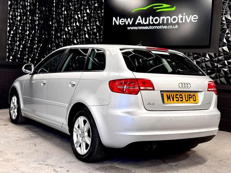 Used Audi A3 Sportback Comfort 125 HP (91 kW) 2010 Silver Hatchback