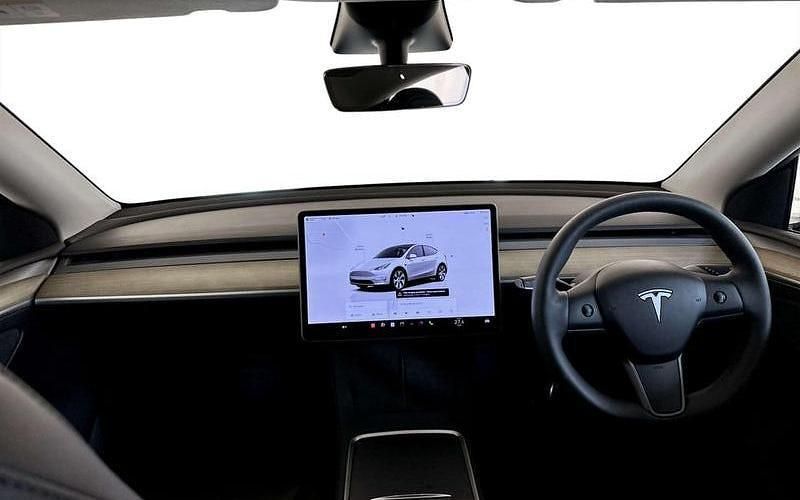 Used Tesla Model Y RWD 219 kW (299 HP) 2024 SUV