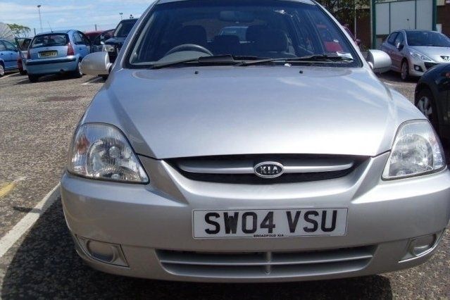 Used Kia Rio 80 HP (58 kW) 2004 Hatchback