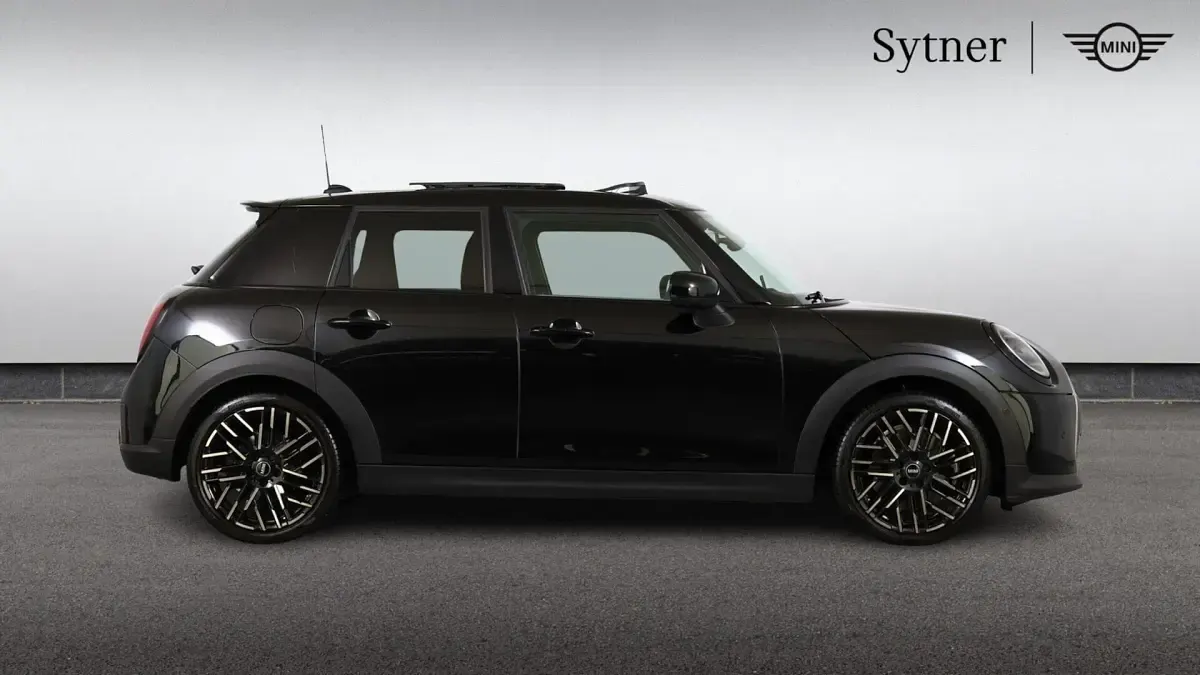Used Mini Cooper S Hatch 201 HP (147 kW) 2024 Black Hatchback