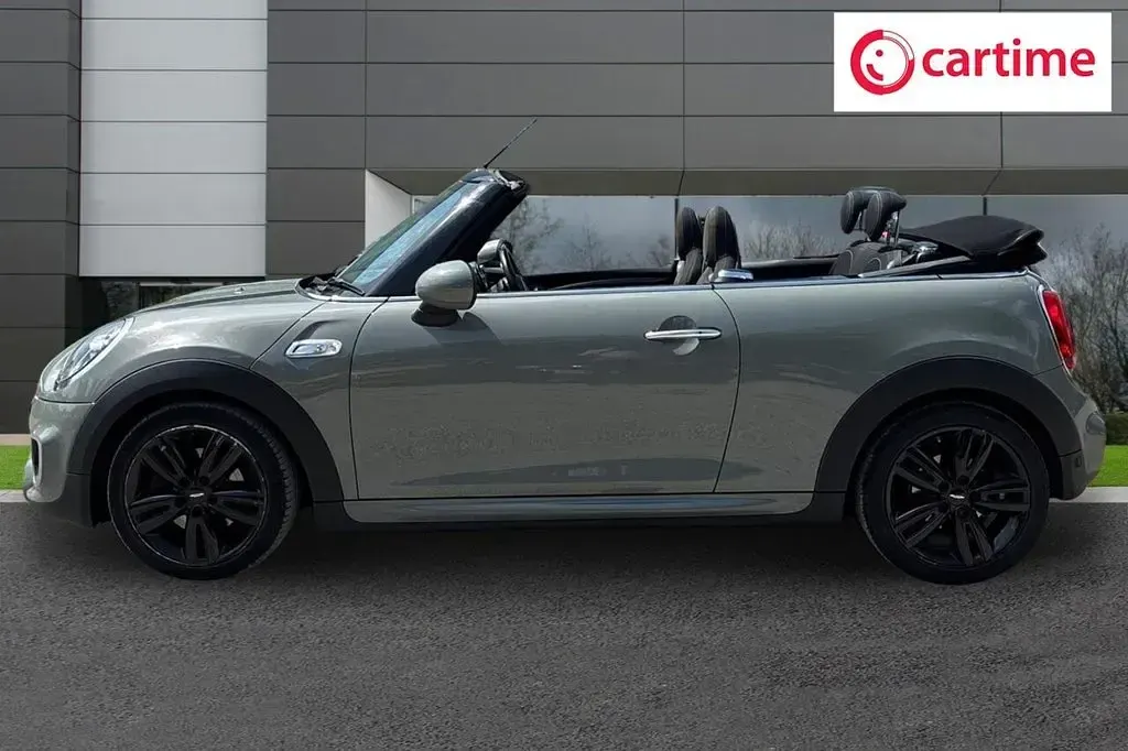 Używany Mini Cooper S Cabriolet Sport 192 KM (141 kW) 2019 Szary Kabriolet