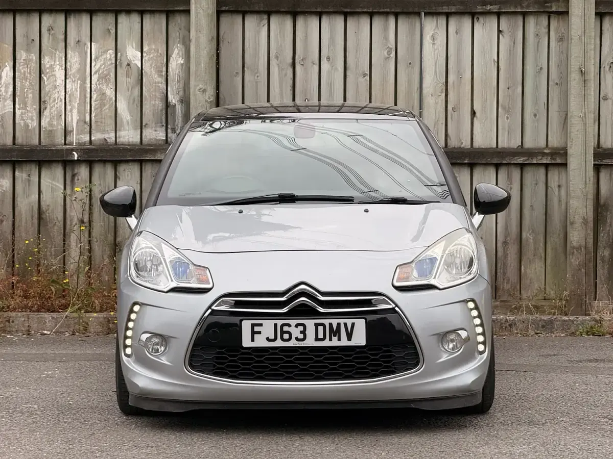 Used Citroën DS3 110 HP (80 kW) 2013 Silver Hatchback