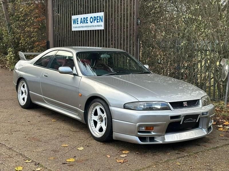 Used Nissan Skyline GT 1997 Silver Sedan