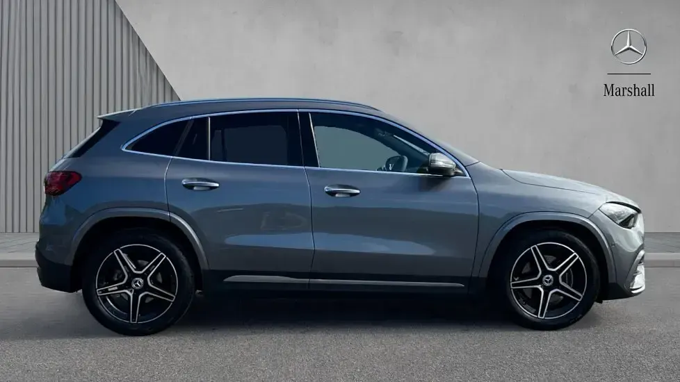Used Mercedes GLA200 Executive 163 HP (119 kW) 2025 Mountain grey metallic SUV