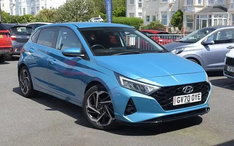 Used Hyundai i20 Premium 101 HP (74 kW) 2023 Hatchback