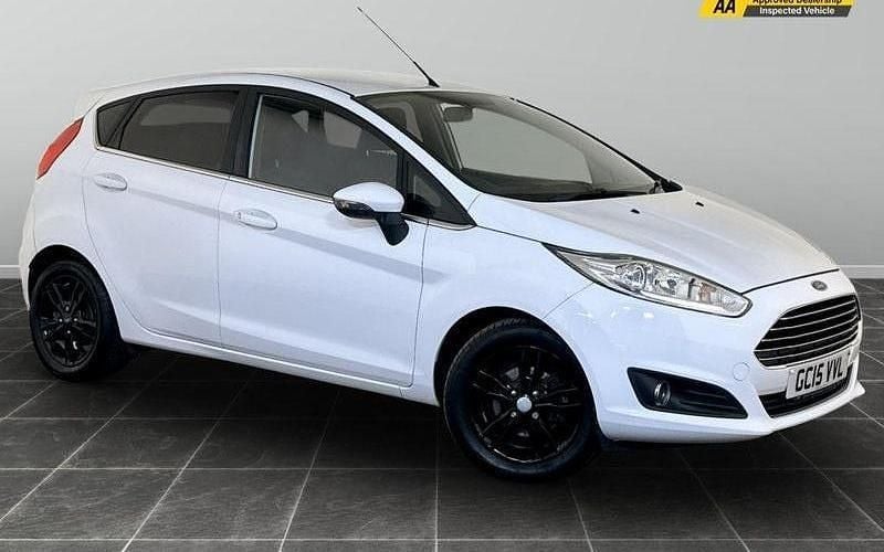 Used 2017 Ford Fiesta Zetec Hatchback | £4,395 (Super price) - Image 1/2