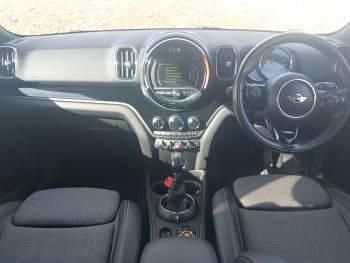 Used Mini Cooper 136 HP (100 kW) 2017 Red Hatchback