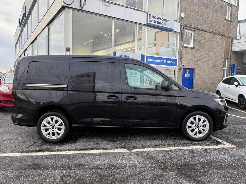 Used Ford Transit Connect Limited 122 HP (89 kW) 2025 Black MPV