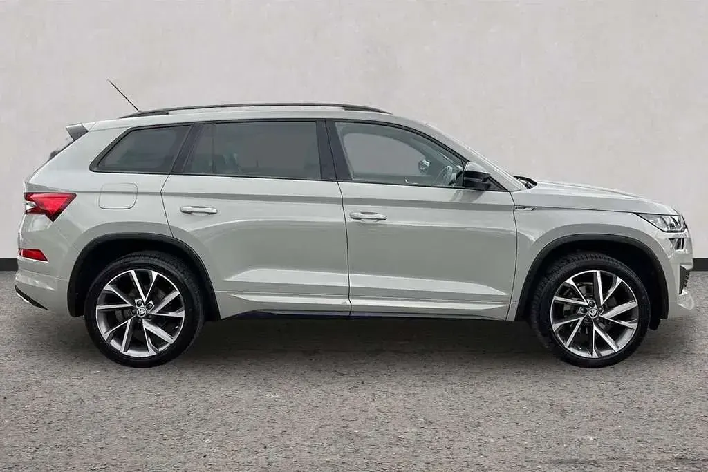 Used Skoda Kodiaq SportLine 150 HP (110 kW) 2022 Meteor grey SUV
