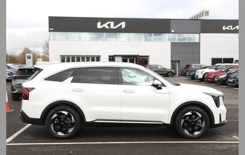 Used Kia Sorento 190 HP (139 kW) 2024 White SUV