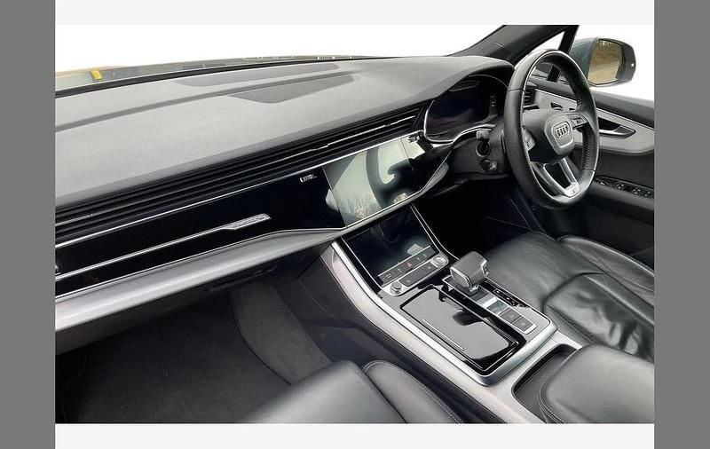 Used Audi Q7 S-Line 286 HP (210 kW) 2020 Daytona grey SUV