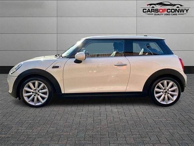 Usado Mini Cooper Hatch 136 CV (100 kW) 2016 Blanco Utilitario