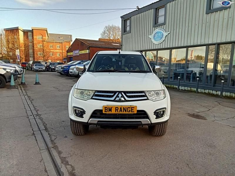 Used Mitsubishi L200 2015 White Pickup