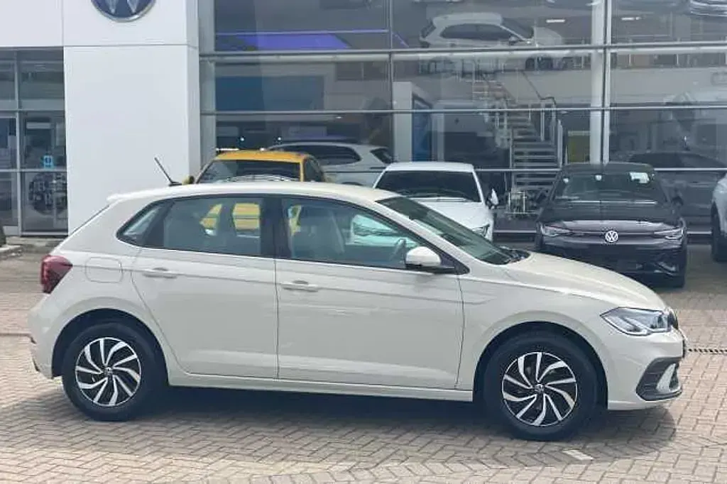 Used VW Polo 95 HP (69 kW) 2024 Hatchback