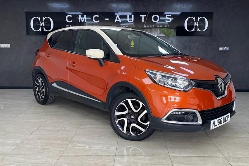 Orange/cream Used 2016 Renault Captur Dynamique SUV | £6,490 (Fair price) - Image 1/1