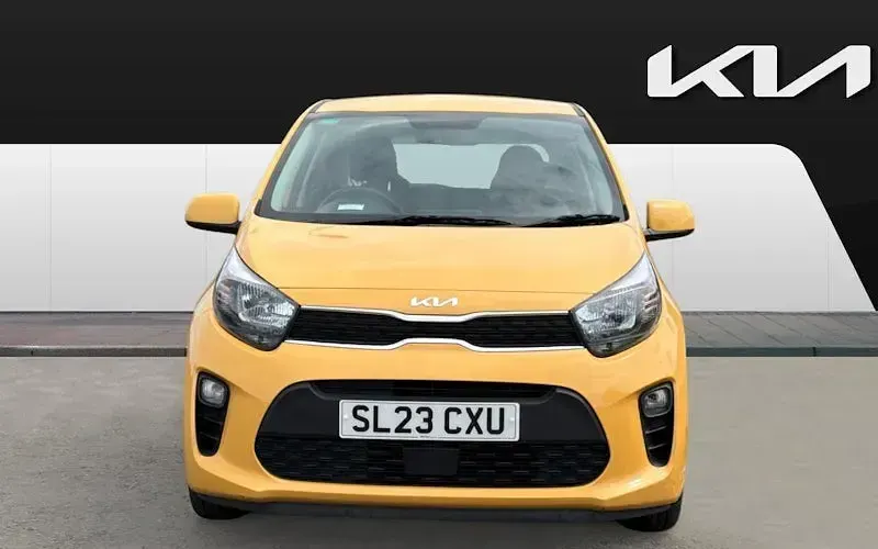 Used Kia Picanto 67 HP (49 kW) 2023 Yellow Hatchback
