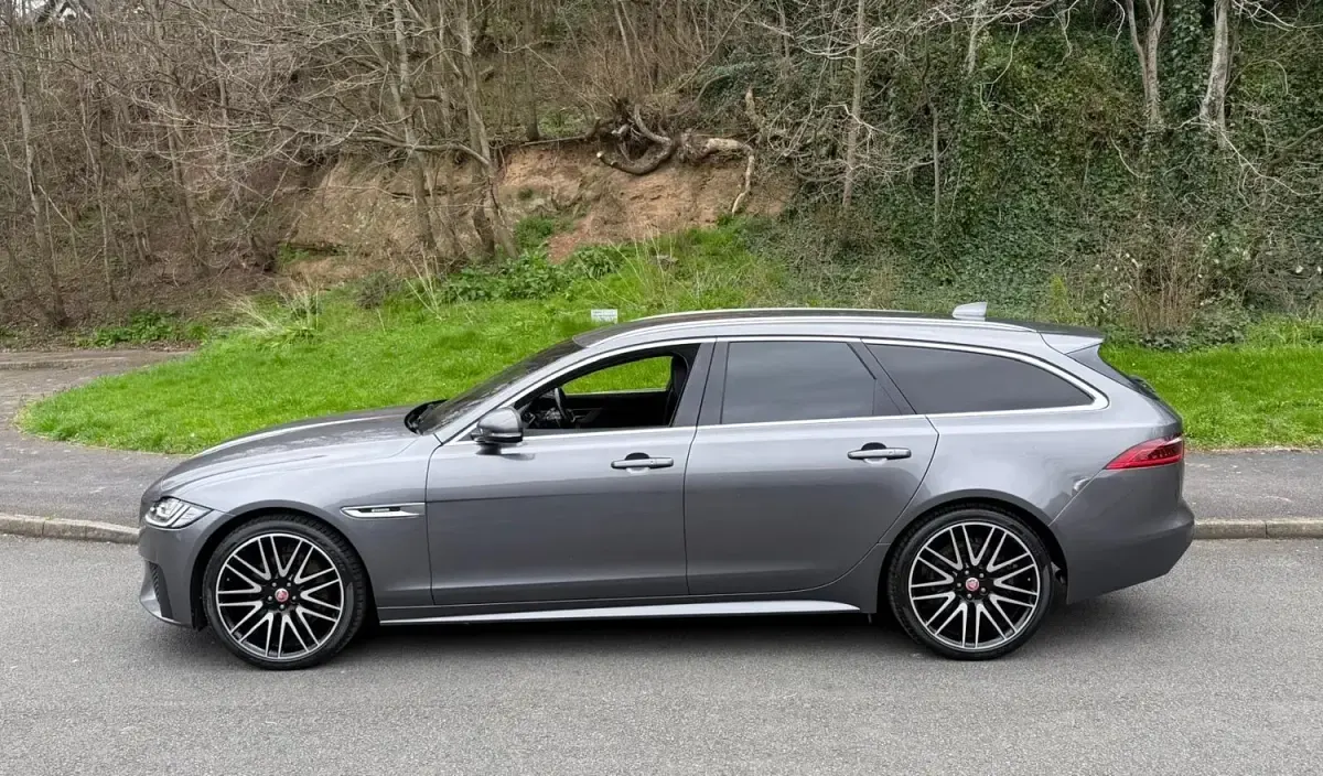 Używany Jaguar XF R-Sport 2017 Szary Kombi