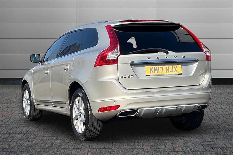 Used Volvo XC60 SE Lux 190 HP (139 kW) 2017 Other SUV