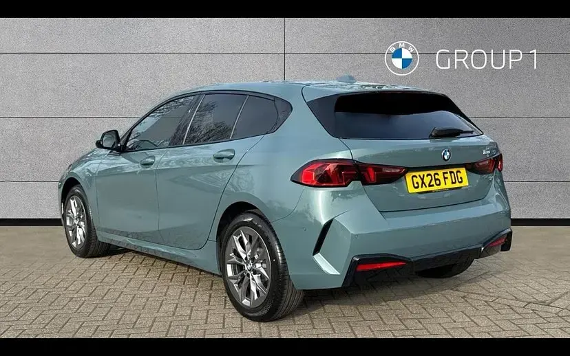 Used BMW 120 Sport Line 168 HP (123 kW) 2026 Cape york green metallic Hatchback