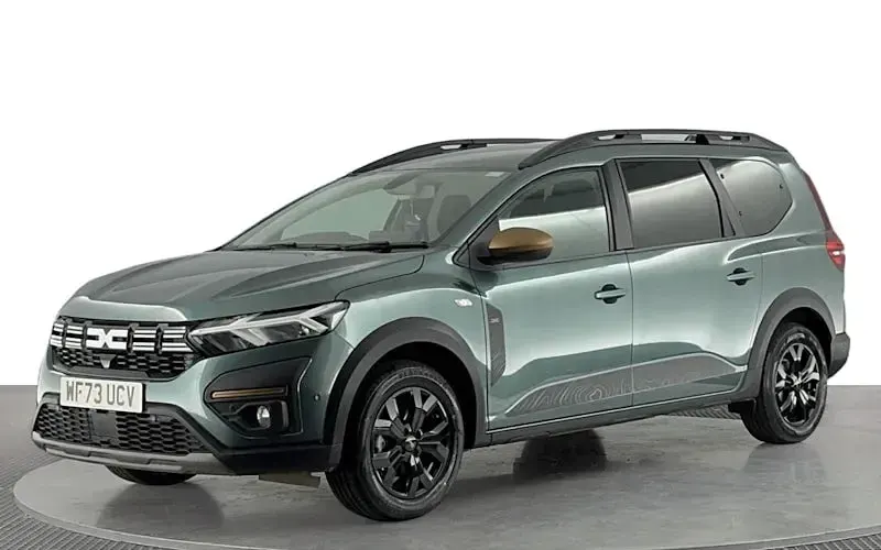 Used Dacia Jogger Extreme 141 HP (103 kW) 2025 MPV