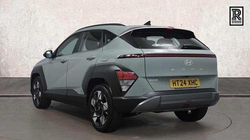 Used Hyundai Kona Advanced 139 HP (102 kW) 2024 Green SUV