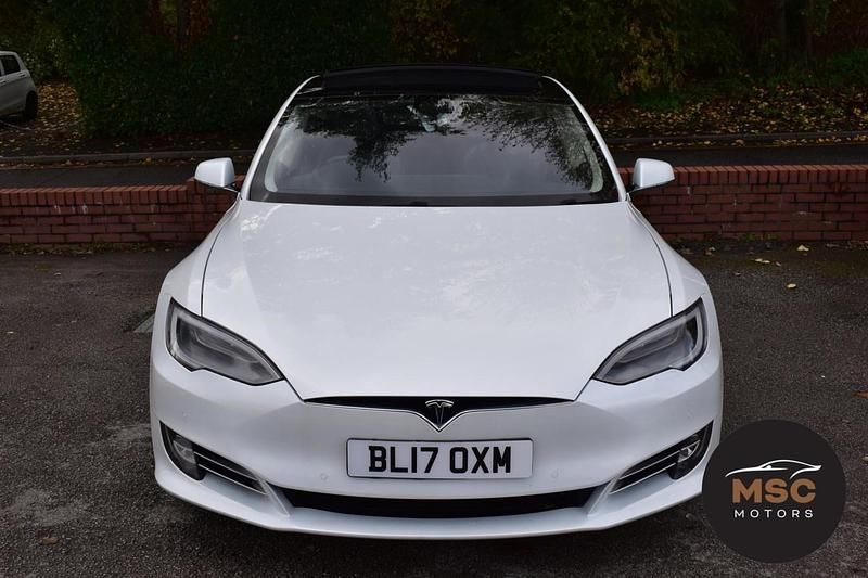 Used Tesla Model S Performance 443 kW (603 HP) 2017 White Hatchback