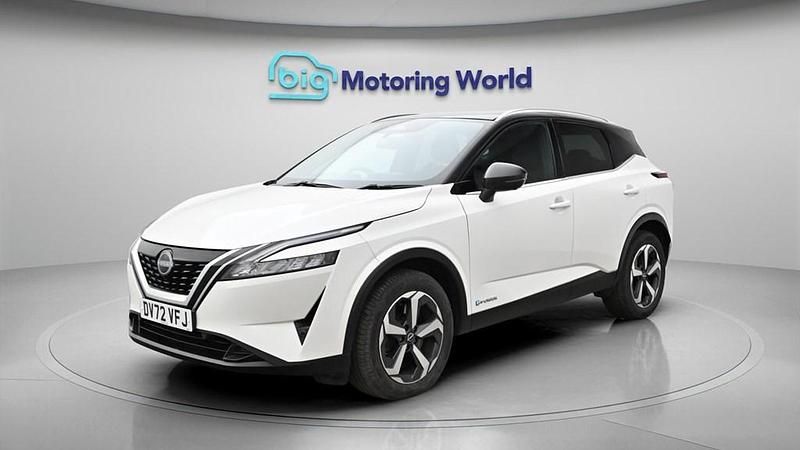Used Nissan Qashqai N-Connecta 190 HP (139 kW) 2022 White SUV