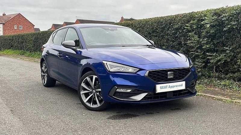 Used Seat Leon FR Sport 204 HP (150 kW) 2020 Blue Hatchback