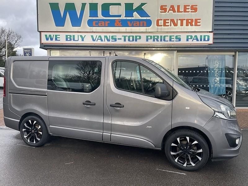 Used Vauxhall Vivaro Sportive 120 HP (88 kW) 2016 Grey MPV